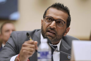 elon-musk-and-online-influencers-help-drive-fbi-split-with-splc-and-adl