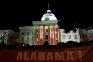 mass-shooting-in-alabama-capital-leaves-two-dead,-12-wounded