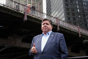 watch-live:-pritzker-holds-a-press-conference-as-trump-attempts-to-send-military-to-chicago