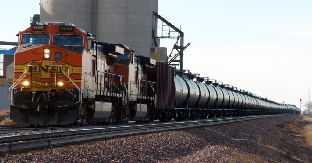 ten-tennessee-train-cars-ransacked-for-loads-of-vodka-and-red-bull