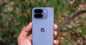 google’s-pixel-10-pro-fold-doesn’t-feel-‘pro’,-but-it’s-still-fun
