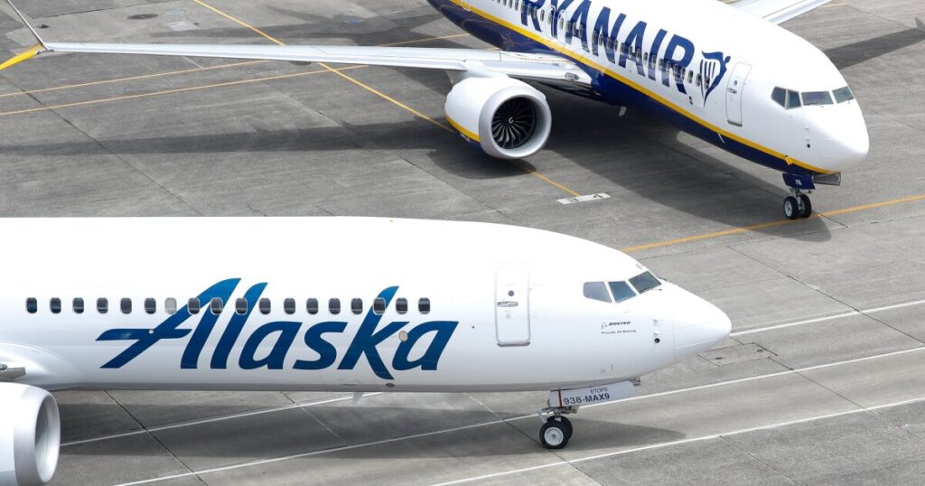 off-duty-pilot-charged-with-attempted-murder-after-allegedly-trying-to-shut-down-jet’s-engine-midair