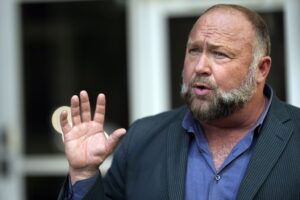 alex-jones-asks-supreme-court-to-pause-$1.4-billion-defamation-judgement