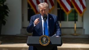 watch-live:-president-trump-makes-an-announcement-–-5-pm-et-|-the-gateway-pundit-|-by-jordan-conradson