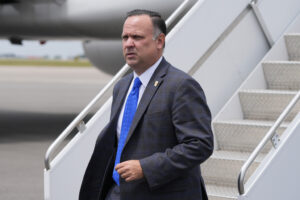 trump-appoints-dan-scavino-to-lead-white-house-personnel-office