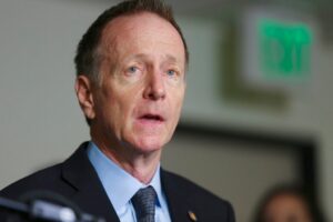 beutner-challenges-bass-in-la-mayoral-race:-‘la-is-adrift’