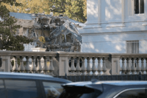 treasury-department-orders-employees-not-to-share-pictures-of-white-house-construction