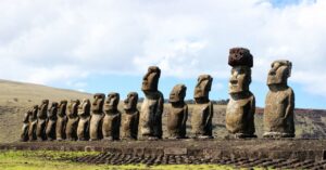 easter-island’s-moai-statues-may-have-walked-to-where-they-now-stand