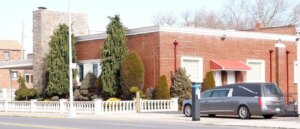 funeral-home-worker-dies-after-scene-straight-out-of-horror-film