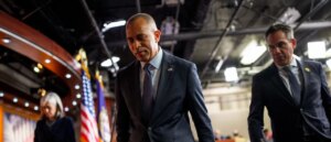 hakeem-jeffries-finally-bends-the-knee-to-socialist-zohran-mamdani-ahead-of-early-voting