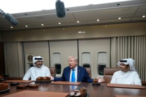 emir-of-qatar-joins-trump-on-air-force-one-during-trip-to-asia
