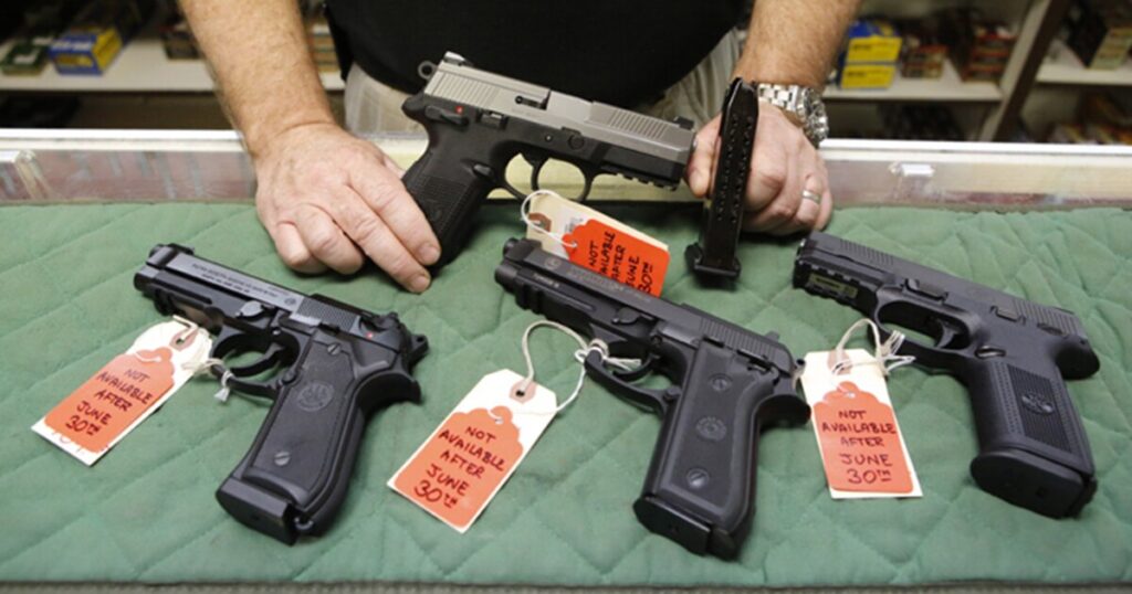 thief-makes-deadly-mistake-trying-to-rob-gun-store-with-hammer