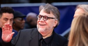 guillermo-del-toro-hopes-he’s-dead-before-ai-art-goes-mainstream