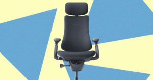 the-libernovo-omni-office-chair-has-a-built-in-battery-for-motorized-lumbar-adjustments