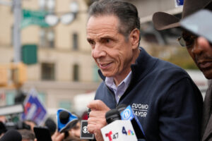 cuomo-wins-odd-allies-in-closing-hours-of-nyc-mayoral-race