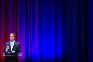 jason-miyares-praises-split-ticket-voters-as-spanberger-leads-earle-sears