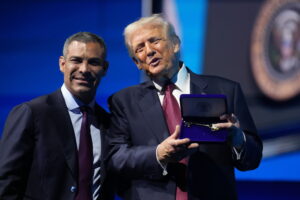 trump-touts-year-of-success-despite-gop’s-2025-election-losses