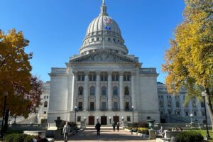 wisconsin-lawmakers-move-ahead-with-election-complaint-changes