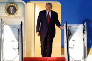 trump-demands-agencies-kill-regulations-faster