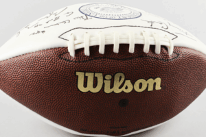 touchdown:-football-signed-by-six-presidents-auctioned