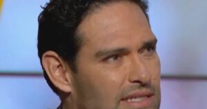 just-in:-mark-sanchez-fired-by-fox-after-stabbing-|-the-gateway-pundit-|-by-cristina-laila