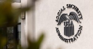 social-security-employees-grill-management-during-tense-shutdown-meeting