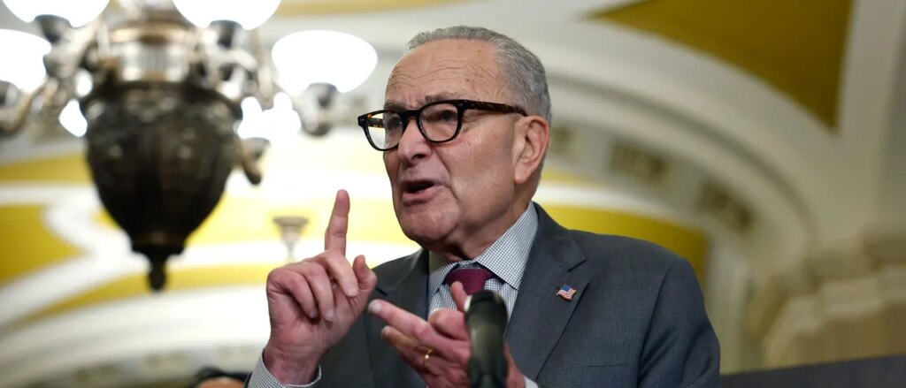 eight-democrats-defy-chuck-schumer-to-advance-deal-that-would-end-shutdown
