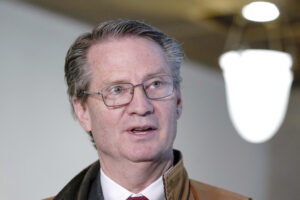 burchett-likens-trumpcare-to-asteroid-that-killed-the-dinosaurs