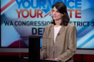 marie-gluesenkamp-perez-asks-house-to-disapprove-chuy-garcia