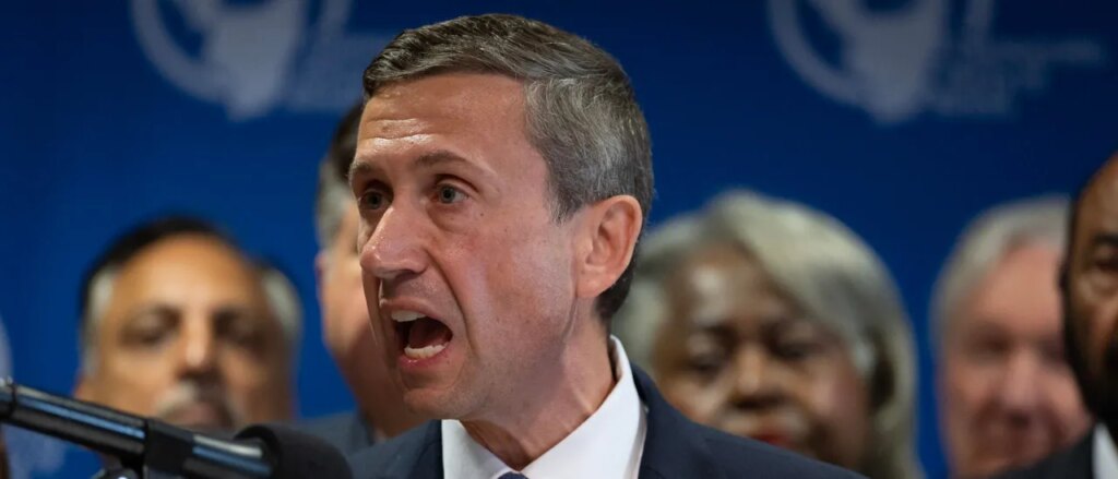 democrat-staffers-blow-gasket-over-finally-being-asked-to-work-in-person