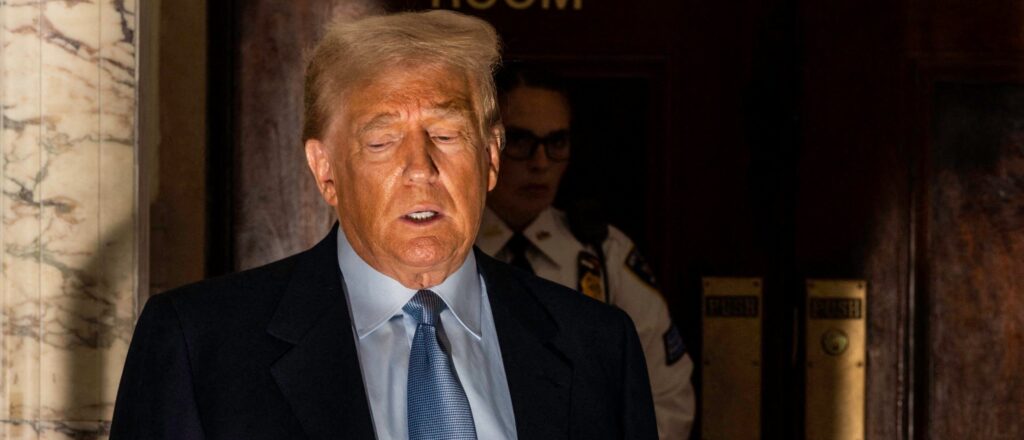 new-york-judge-fines-trump-$10,000-for-second-gag-order-violation-in-civil-fraud-case