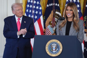 trump-signs-executive-order-launching-first-lady’s-new-foster-care-initiative