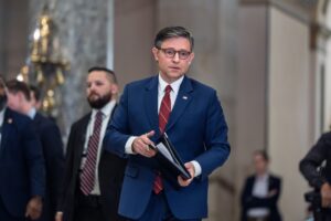 house-faces-mountains-of-paper-to-climb-with-shutdown-backlog