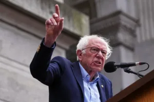 sanders-warns-ai-spells-‘crazy’-implications-for-warfare,-humans