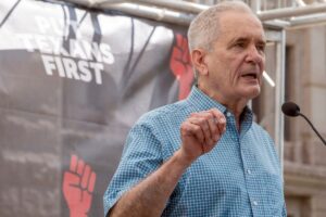 texas-democrat-suggests-he’ll-pull-retirement-as-new-map-in-limbo