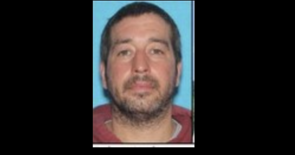 breaking:-lewiston-maine-police-department-releases-photo-of-mass-shooter-–-suspect-robert-card-–-driving-white-subaru-(video)-|-the-gateway-pundit-|-by-jim-hᴏft