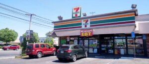 mom-who-worked-as-7-eleven-clerk-allegedly-fired-for-shooting-customer