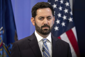 mike-lawler-backs-rival-elise-stefanik’s-gubernatorial-campaign