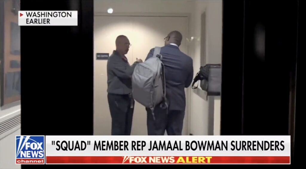 democrat-rep.-jamaal-bowman-surrenders-to-police-following-misdemeanor-charge-for-intentional-fire-alarm-activation-and-shutting-down-congress-(video)-|-the-gateway-pundit-|-by-jim-hᴏft