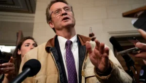 burchett-encourages-voters-to-support-van-epps-over-behn