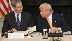 senators-urge-bessent-to-nix-trump’s-face-on-‘america-250’-coins