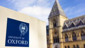 oxford-crowns-‘rage-bait’-as-2025-word-of-the-year
