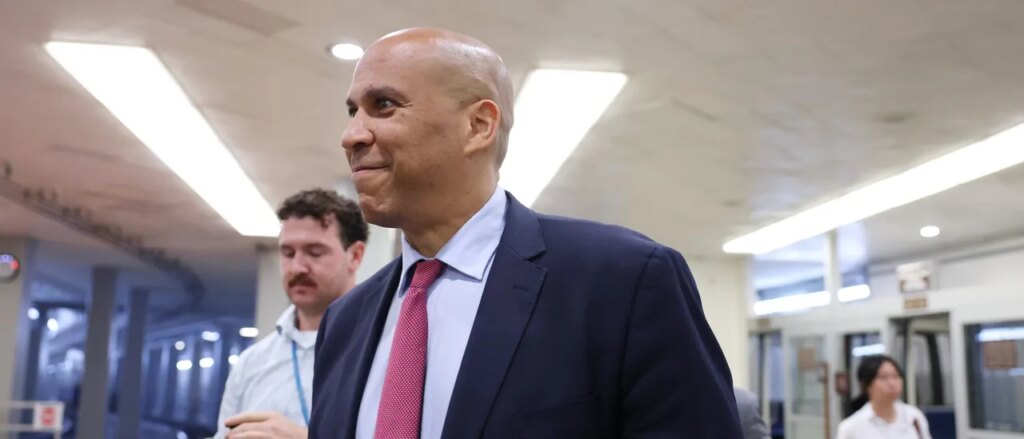 cory-booker-praises-‘groundbreaking’-trump-provision