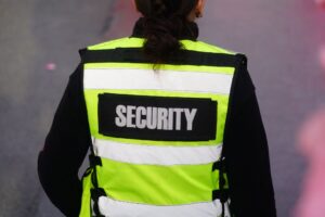 a-“trans”-tsa-agent-sues-the-department-of-national-defense-–-gateway-hispanic