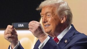 trump-given-week-of-wins-and-fake-scandal:-white-house-report-card