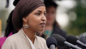 omar-hits-trump-over-‘unhealthy-obsession’-with-somali-community