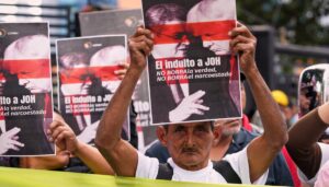 honduran-ag-issues-international-arrest-warrant-for-former-president