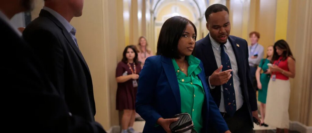 senate-democrats-keep-jasmine-crockett-at-bay-with-texas-sized-pole