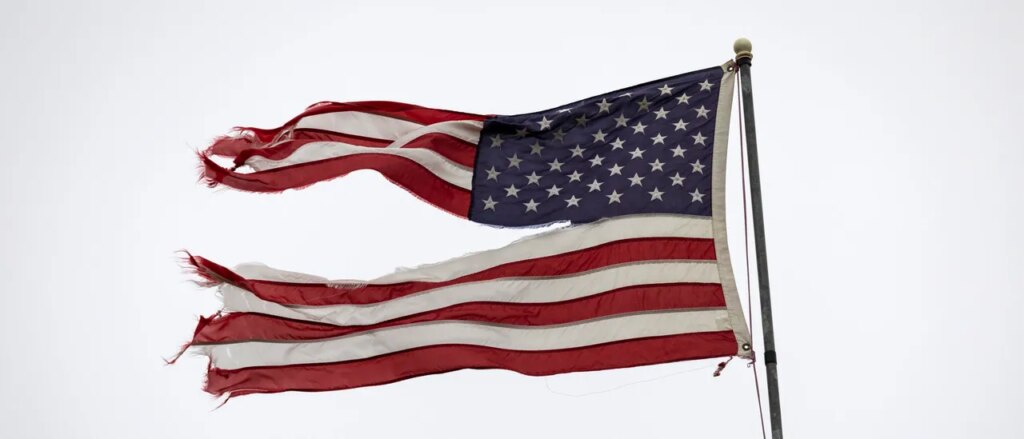 us-region-declares-disaster-after-getting-slammed-with-hurricane-force-winds