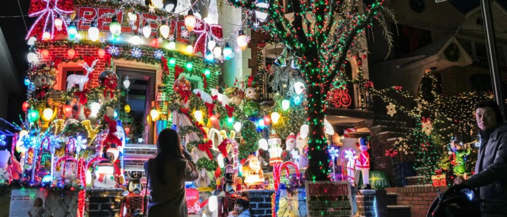 family-says-they-received-$50-a-day-fine-for-christmas-light-decorations